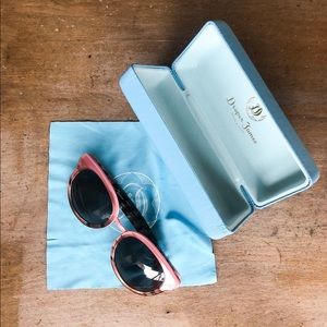 Draper James Accessories - Draper James Pink Tortoise Frame Sunglasses Draper James Accessories - Draper James Pink Tortoise Frame Sunglasses